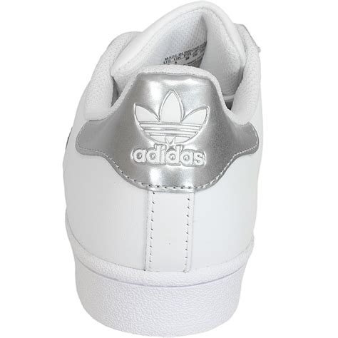 adidas turnschuhe weiß silber|Silberne Damen.